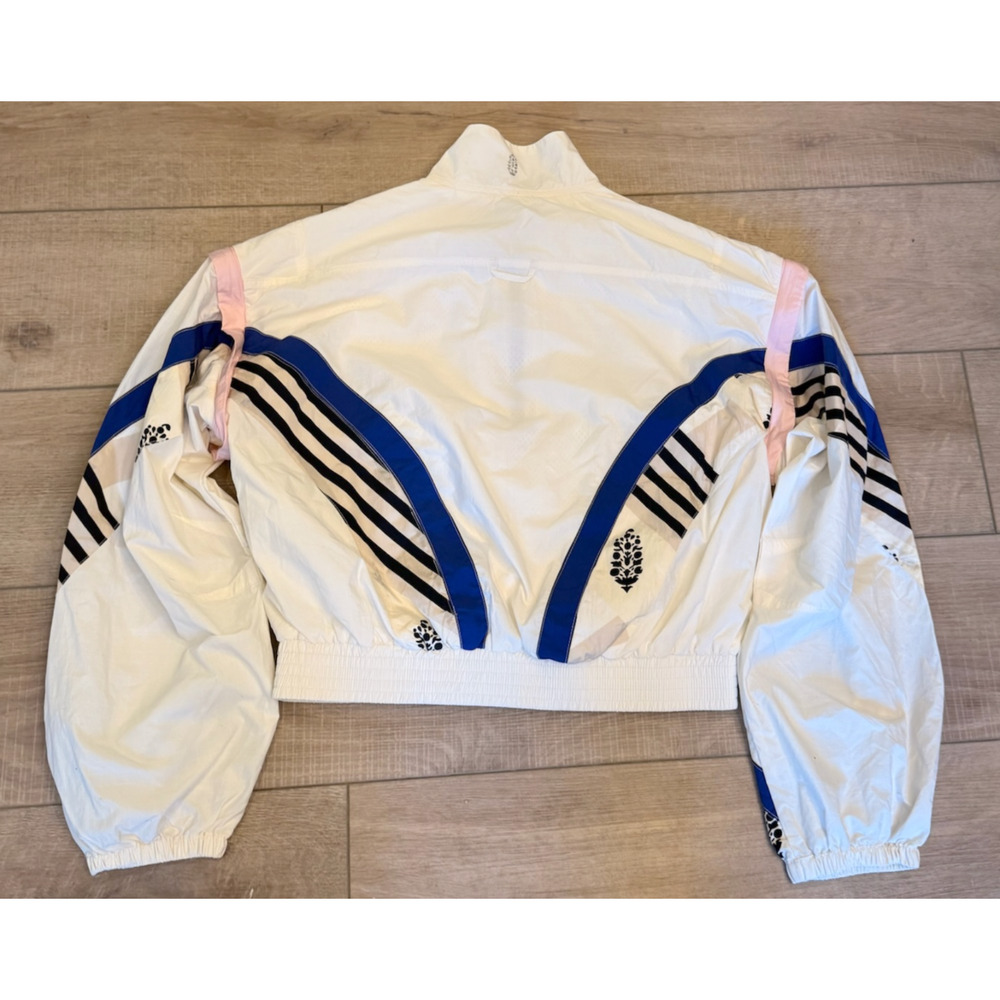 NEW FREE PEOPLE FP MOVEMENT TRACK IN ACTION PULLOVER CONVERTIBLE VEST JACKET XS - Picture 10 of 16